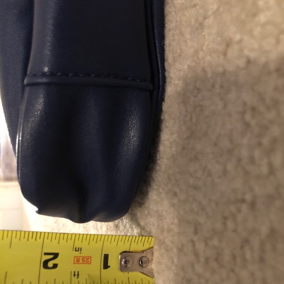 Kendall and Kylie Blue Marine / Navy Purse Small with Zipper & Inside Pocket NWT - Picture 12 of 14
